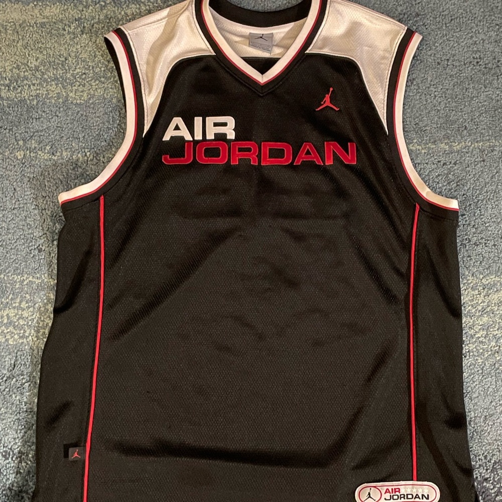 Air Jordan retro jersey mint condition